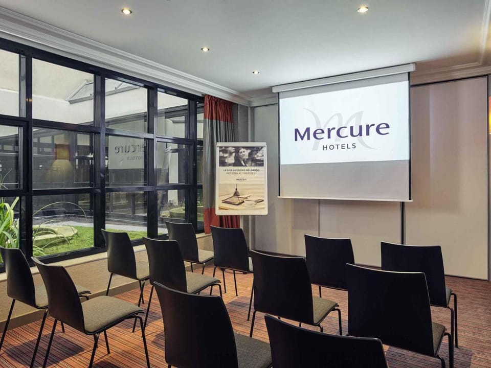Mercure Tour Eiffel Grenelle Hotel in Paris