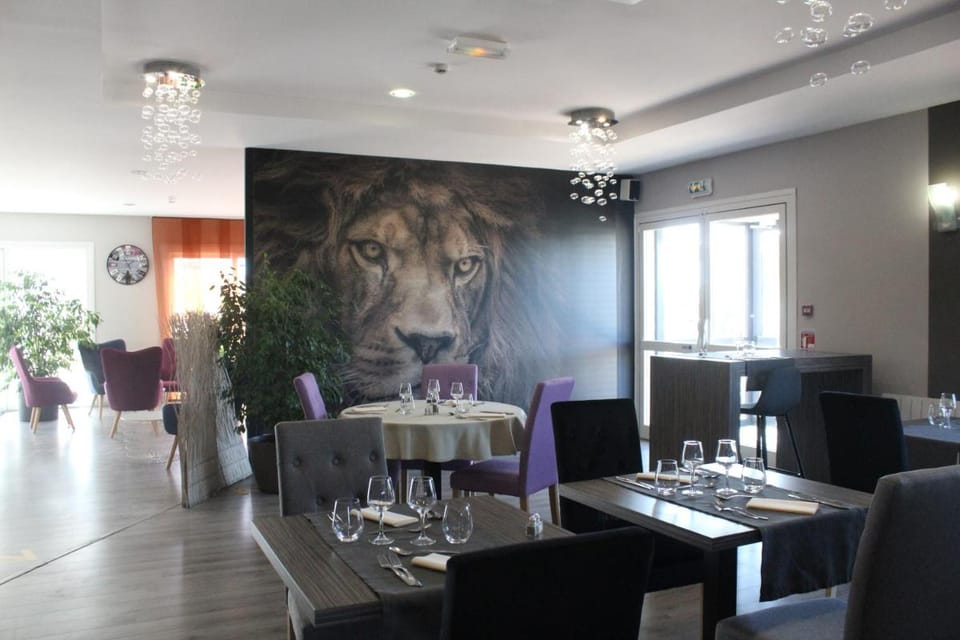 The Originals City, HÃ´tel La Terrasse, Tours Nord Hotel in Tours