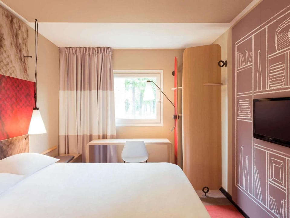 ibis Bordeaux Centre Gare Saint Jean Euratlantique Hotel in Bordeaux