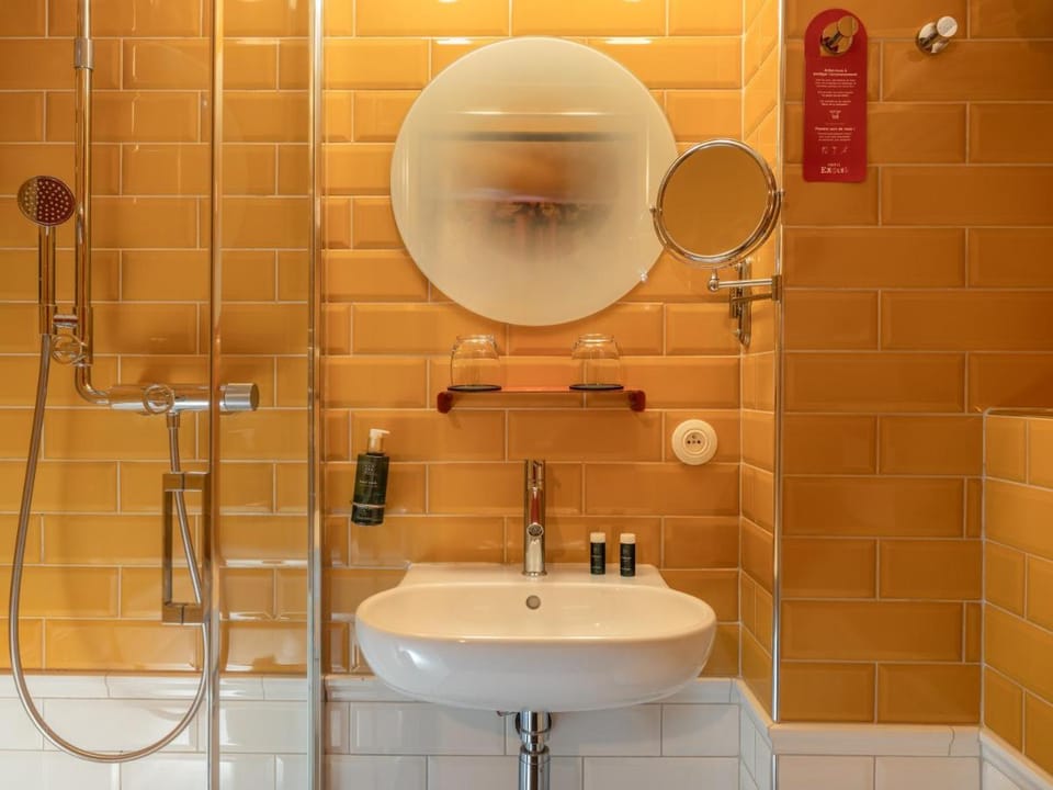 Hotel Exquis By Elegancia Hotel in Paris