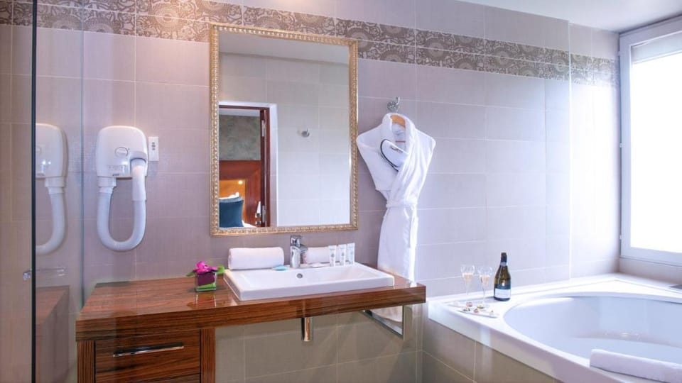 Les Trésoms Lake and Spa Resort Hotel in Annecy