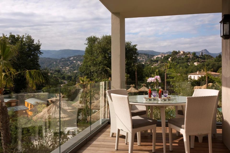 Domaine du Mas De Pierre Hotel in Saint Paul de Vence