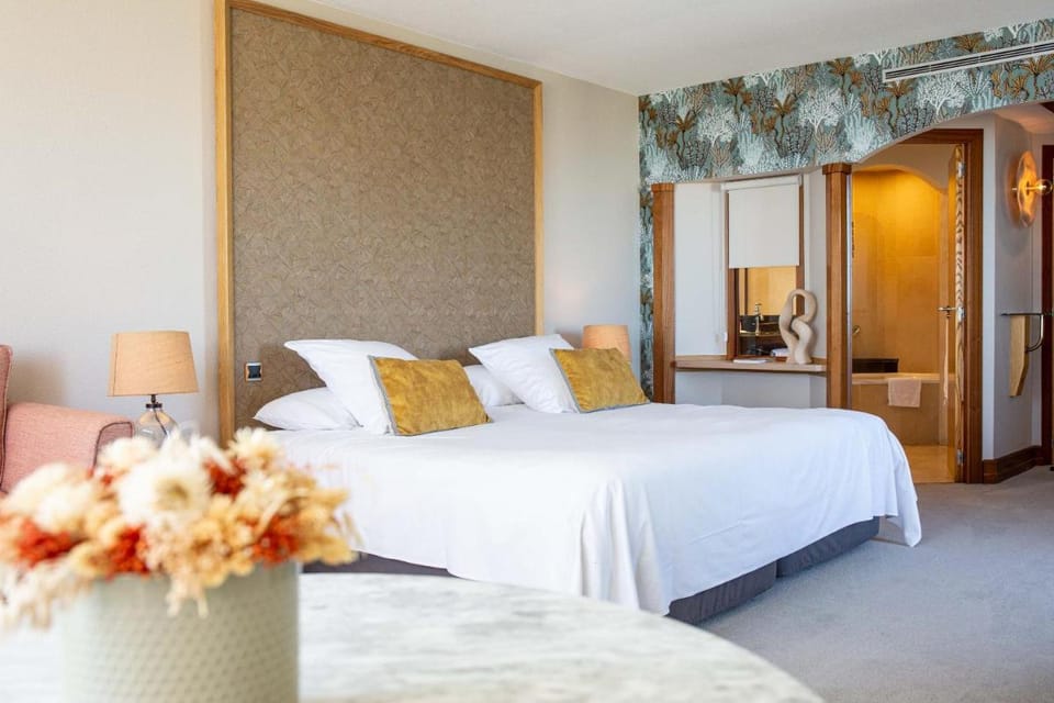 Grand Hôtel Les Flamants Roses Thalasso & Spa Hotel in Canet-en-Roussillon