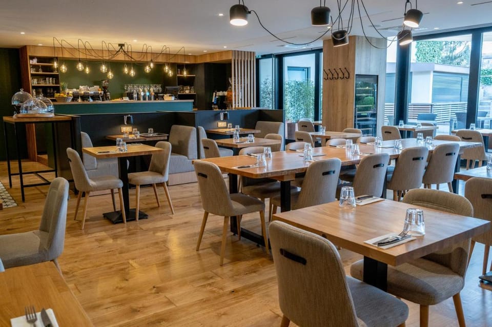Domaine la Charpiniere, The Originals Collection Hotel in Auvergne-Rhône-Alpes