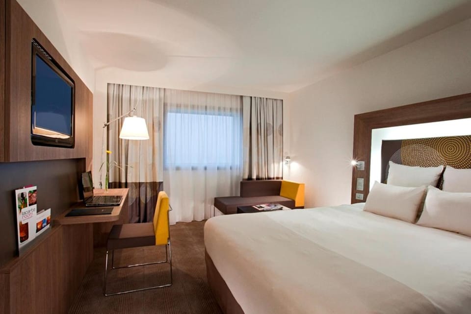 Novotel Paris La Defense Hotel in Puteaux