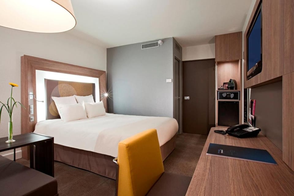 Novotel Paris La Defense Hotel in Puteaux