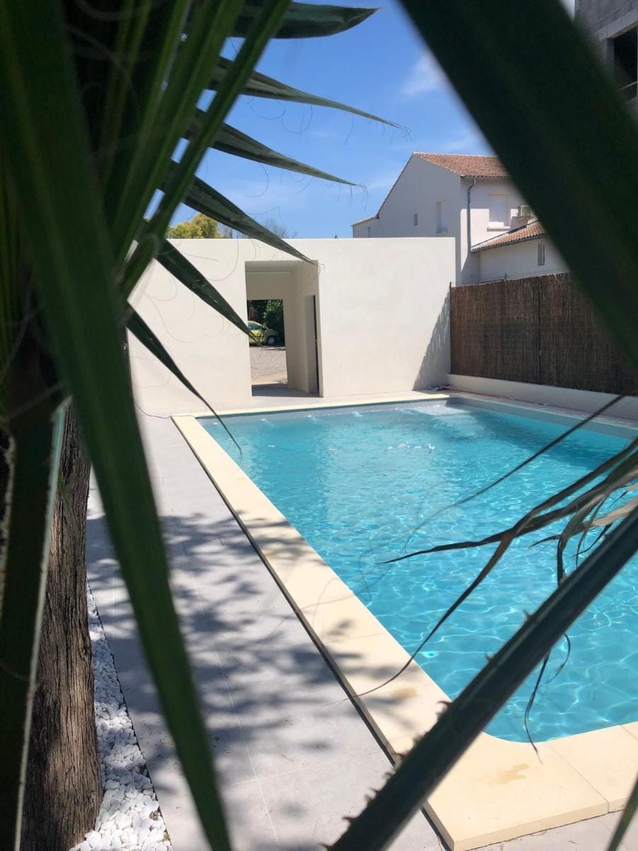 HOTEL ERMITAGE Hotel in Villeneuve-lès-Avignon