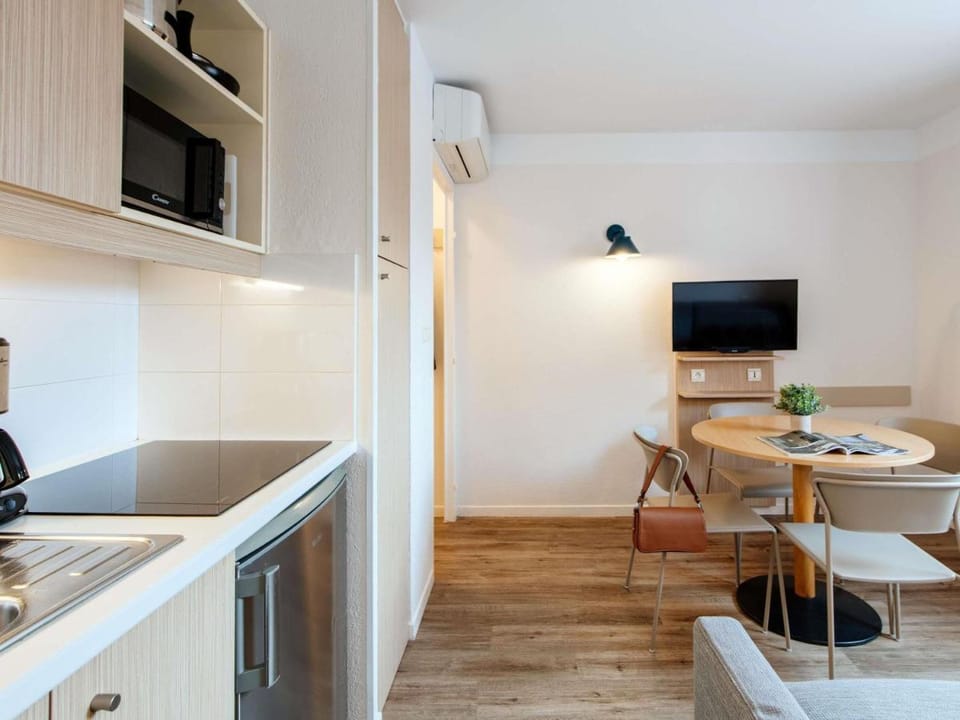 Aparthotel Adagio Access Marseille Prado Prier Apartment hotel in Marseille