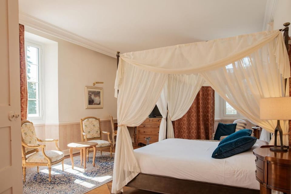 Château des Comtes de Challes Hotel in Auvergne-Rhône-Alpes