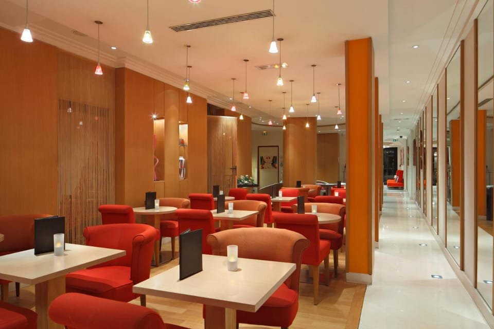 Westside Arc De Triomphe Hotel Hotel in Paris
