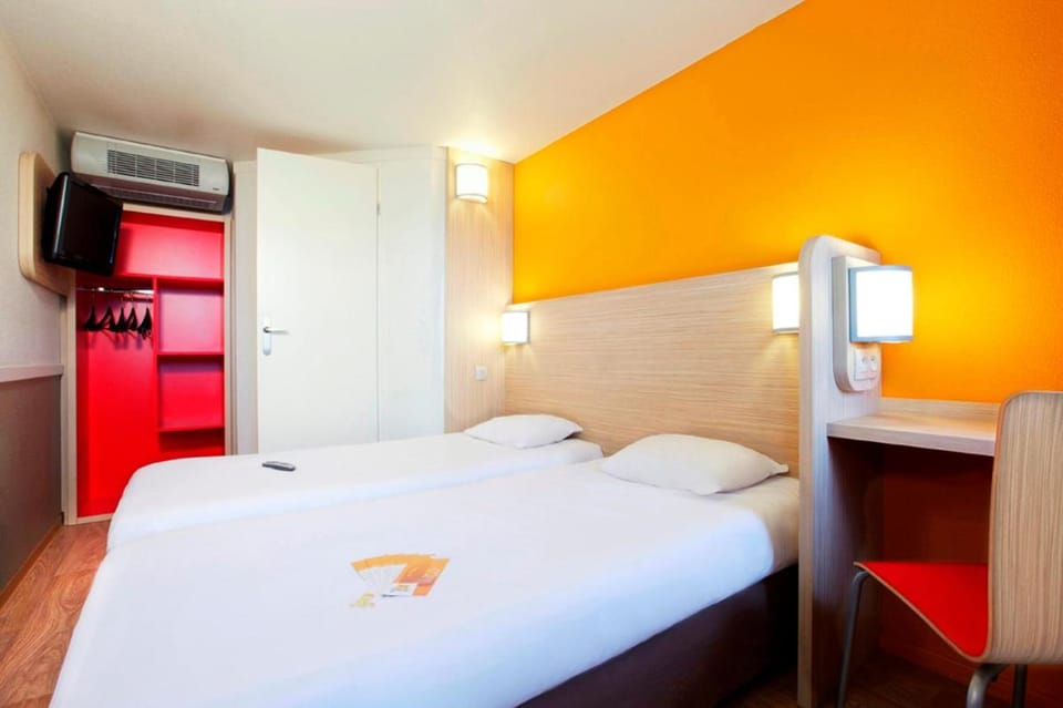 Premiere Classe Caen Est - Mondeville Hotel in Normandy