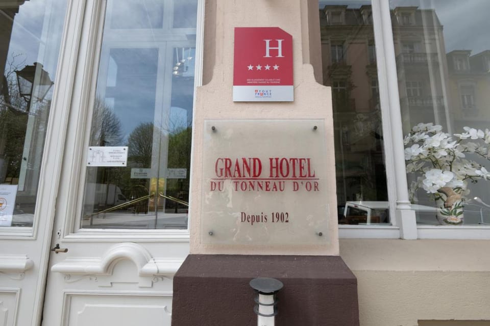 Grand Hôtel Du Tonneau D'Or Hotel in Switzerland