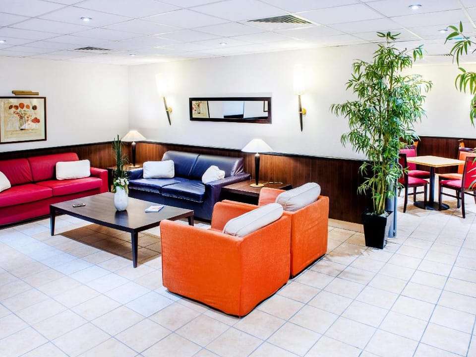 La Résidence Saint Jean Hotel in Lourdes