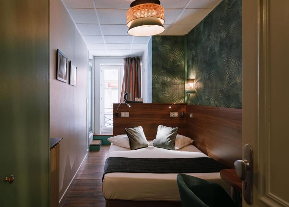HÃ´tel du Dauphin Hotel in Lyon