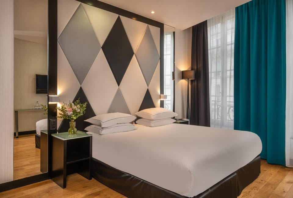 L'Empire Paris Hotel in Paris