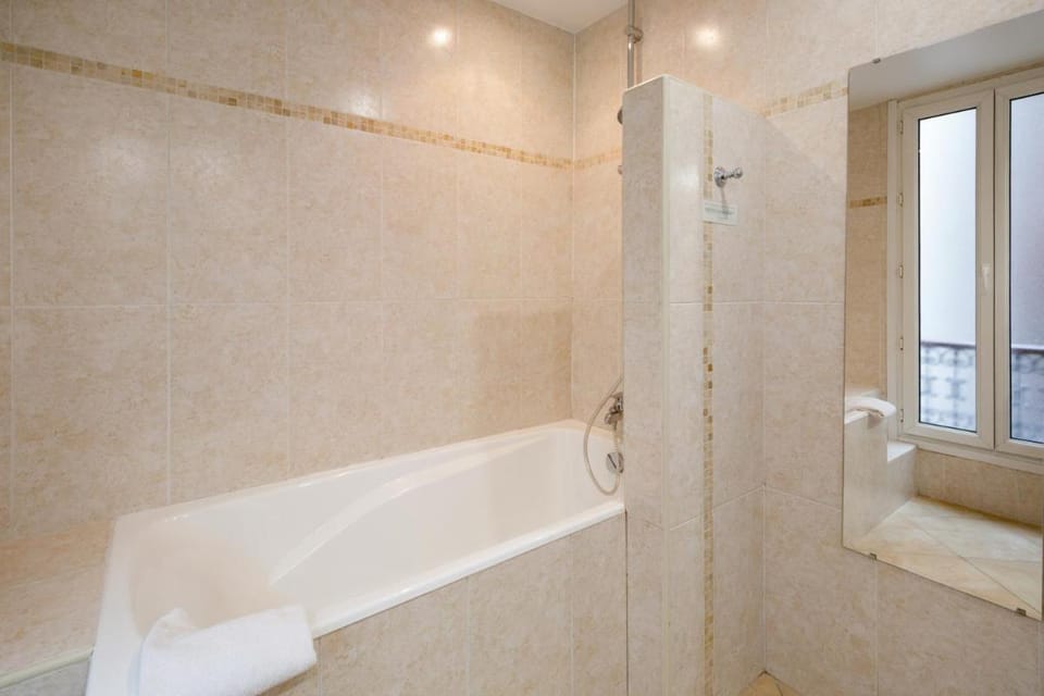 Grand Hotel Des Gobelins Hotel in Paris