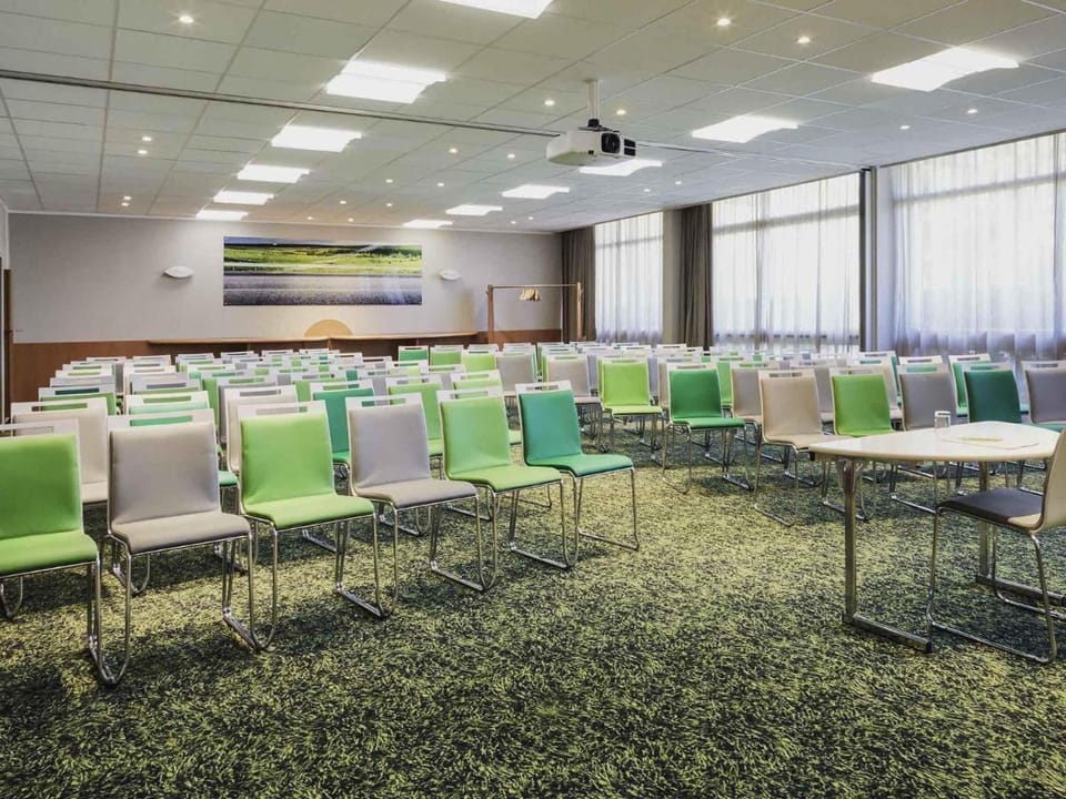 Ibis Styles Marseille Aeroport Hotel in Marignane