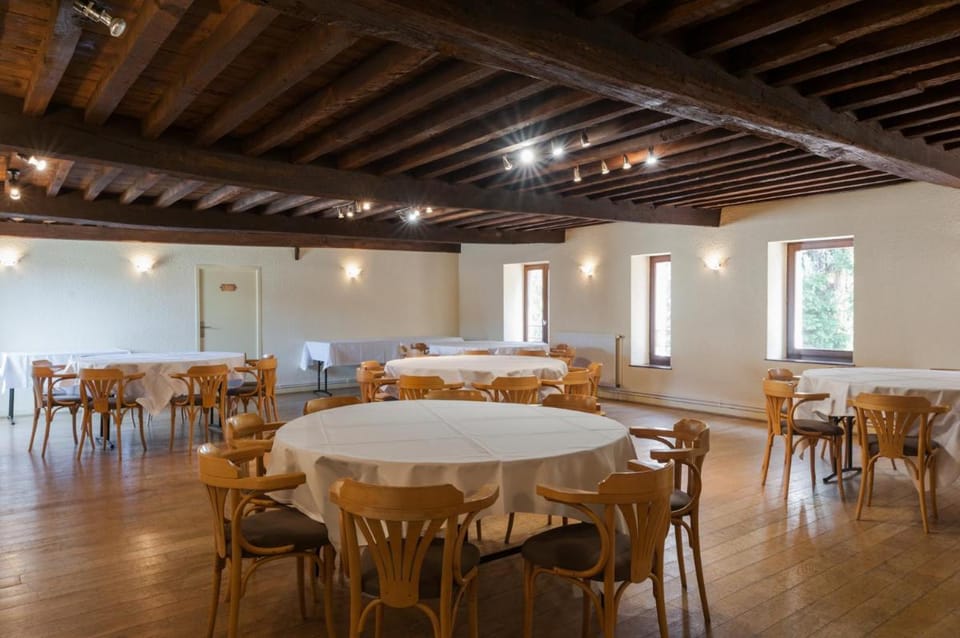 Logis Hôtel Le Parc de Geoffroy Hotel in Thiers