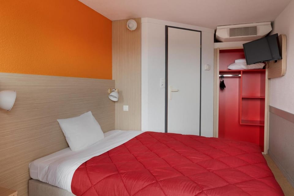 Premiere Classe Avignon Parc Des Expositions Hotel in Avignon