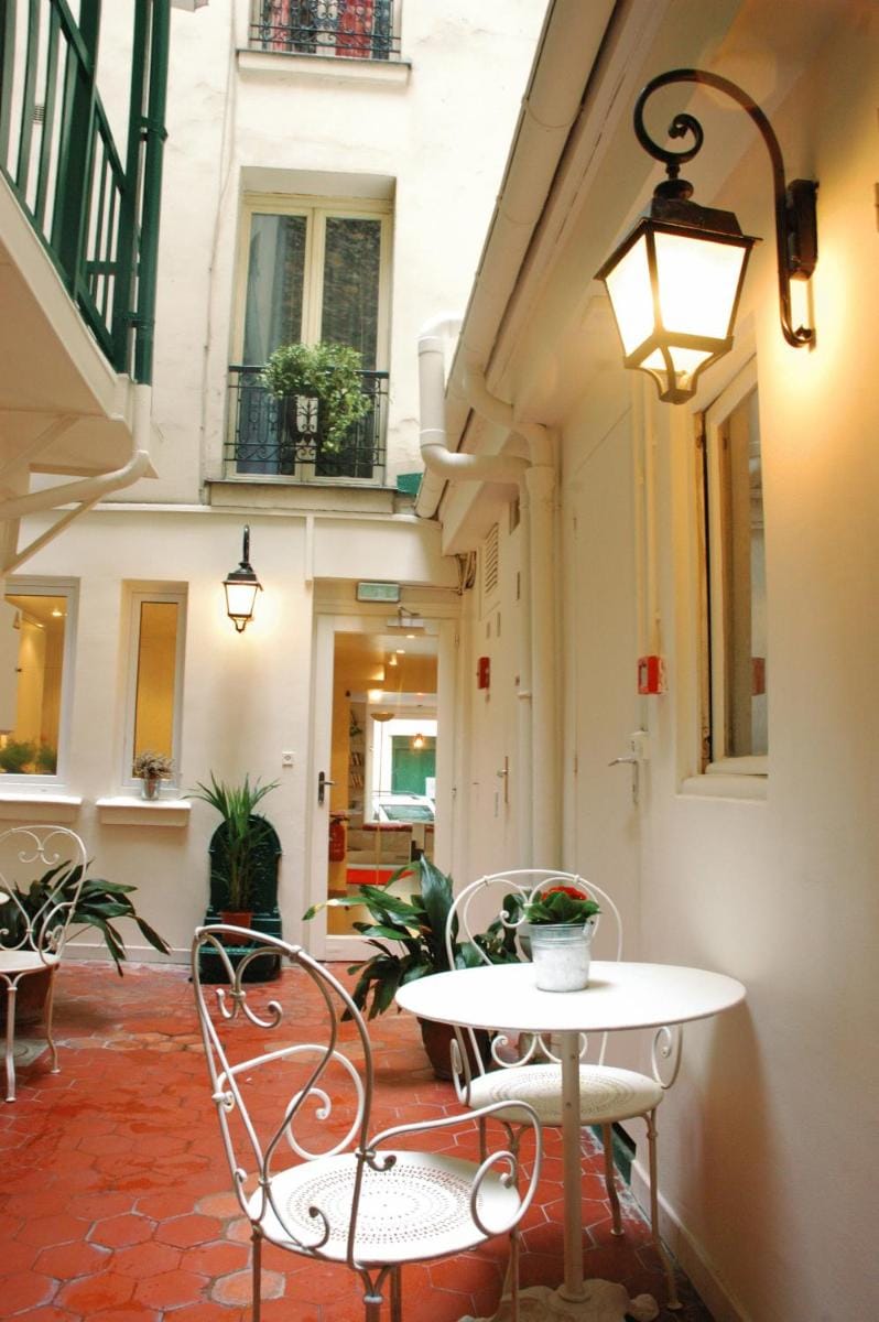 Hotel Angleterre Etoile Hotel in Paris