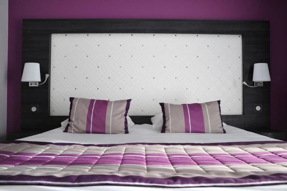 The Originals Boutique, Hotel Le Lion d'Or, Fougeres Ouest (Inter-Hotel) Hotel in Brittany
