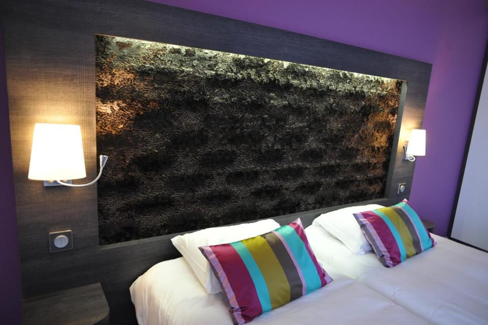 The Originals Boutique, Hotel Le Lion d'Or, Fougeres Ouest (Inter-Hotel) Hotel in Brittany