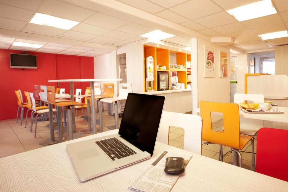 Premiere Classe Lyon Est Aeroport Saint Exupery Hotel in Auvergne-Rhône-Alpes