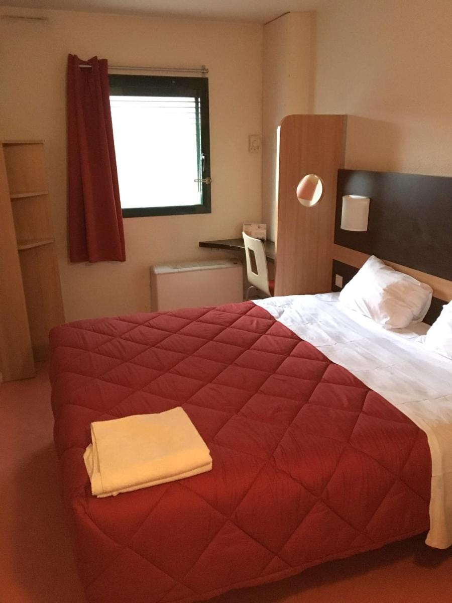 Premiere Classe Paris Ouest - Nanterre - La Defense Hotel in Île-de-France