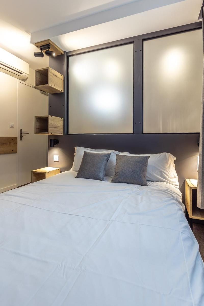The Originals City, HÃ´tel HÃ©lios, Roanne Nord Hotel in Auvergne-Rhône-Alpes