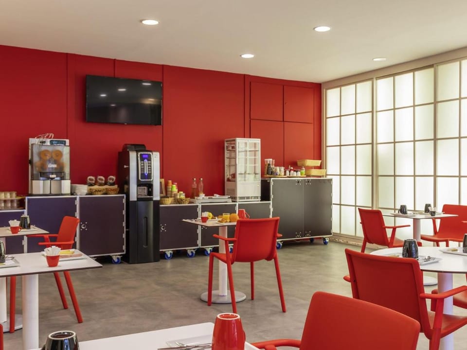Ibis Styles Paris Saint Denis La Plaine Hotel in Saint-Denis, France