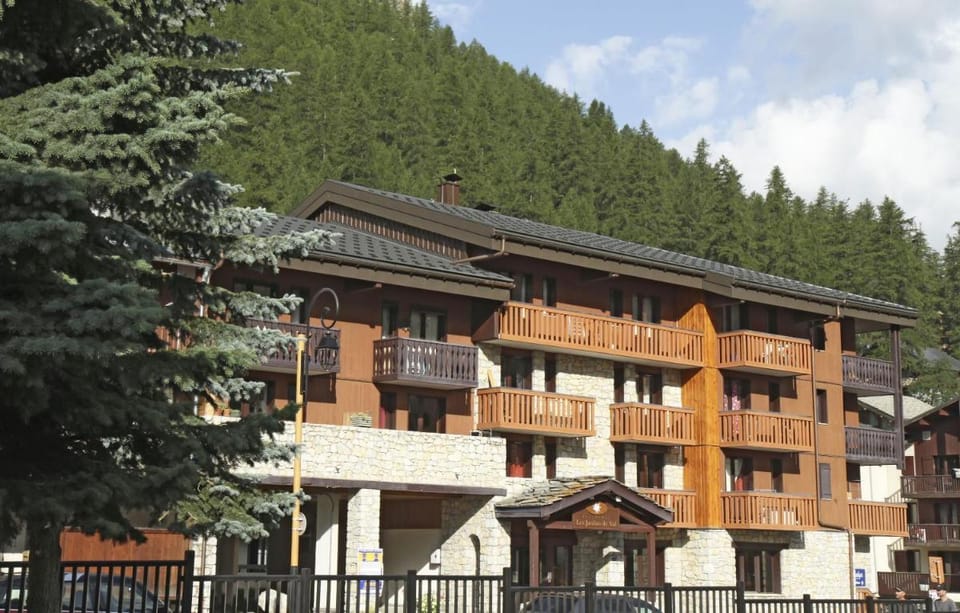Résidence Odalys Les Jardins de Val et Les Verdets Apartment hotel in Val dIsere