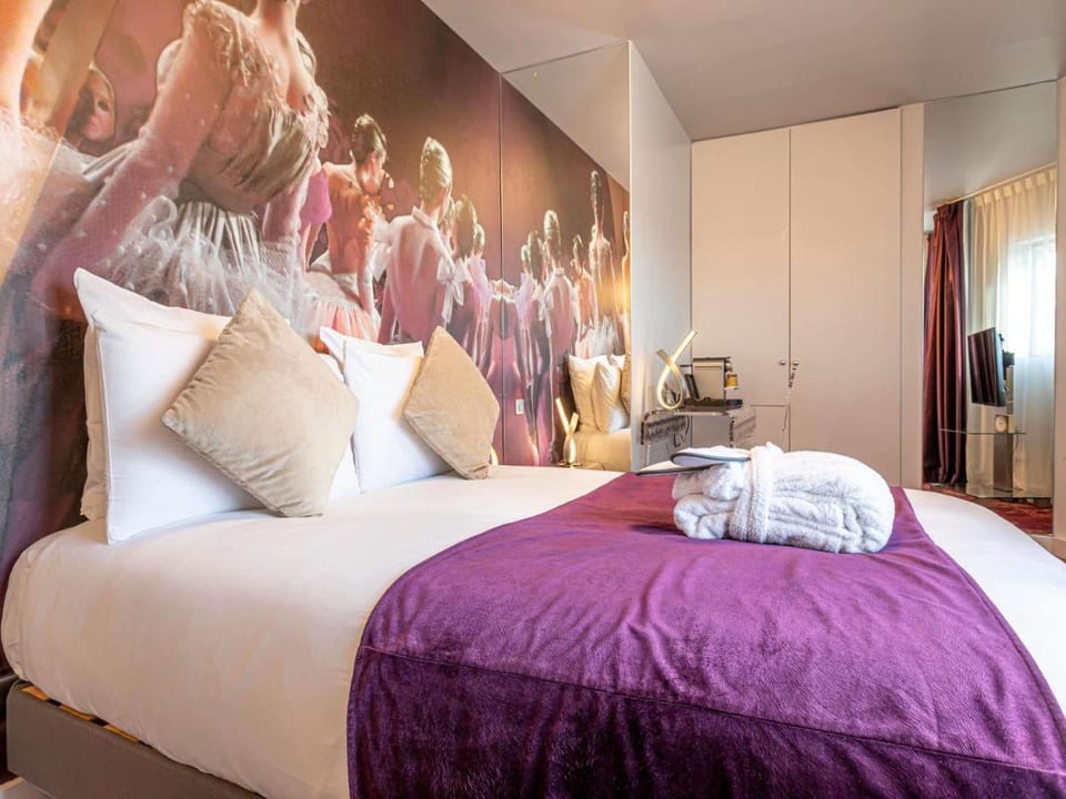 Mercure Paris Place D'Italie Hotel in Paris