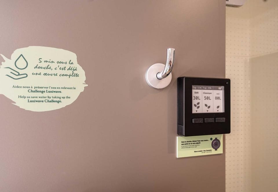 B&B HOME Rueil-Malmaison Gare Hotel in Chatou