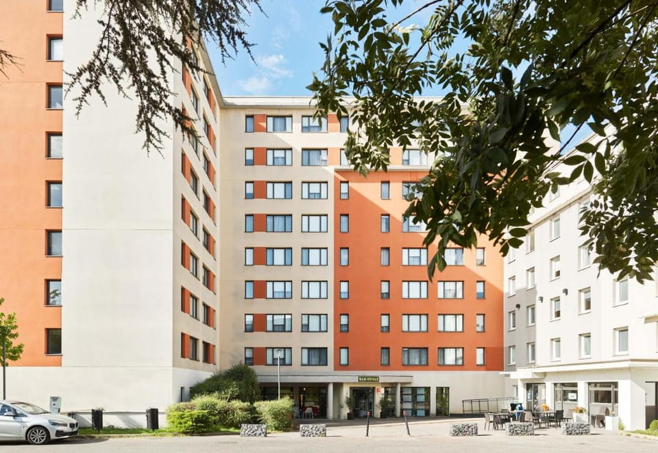 B&B HOME VÃ©lizy Hotel in Île-de-France