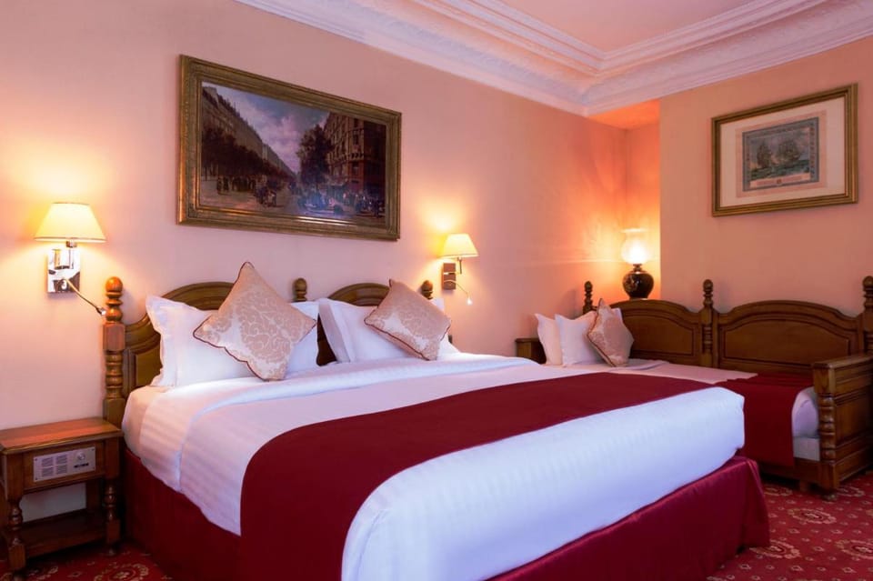Hotel Paix Republique Hotel in Paris