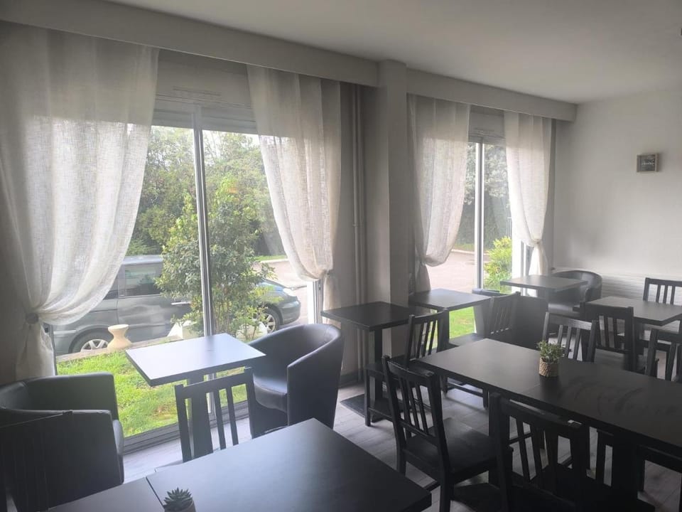 Adonis Lyon Est Hôtel Artys Hotel in Auvergne-Rhône-Alpes