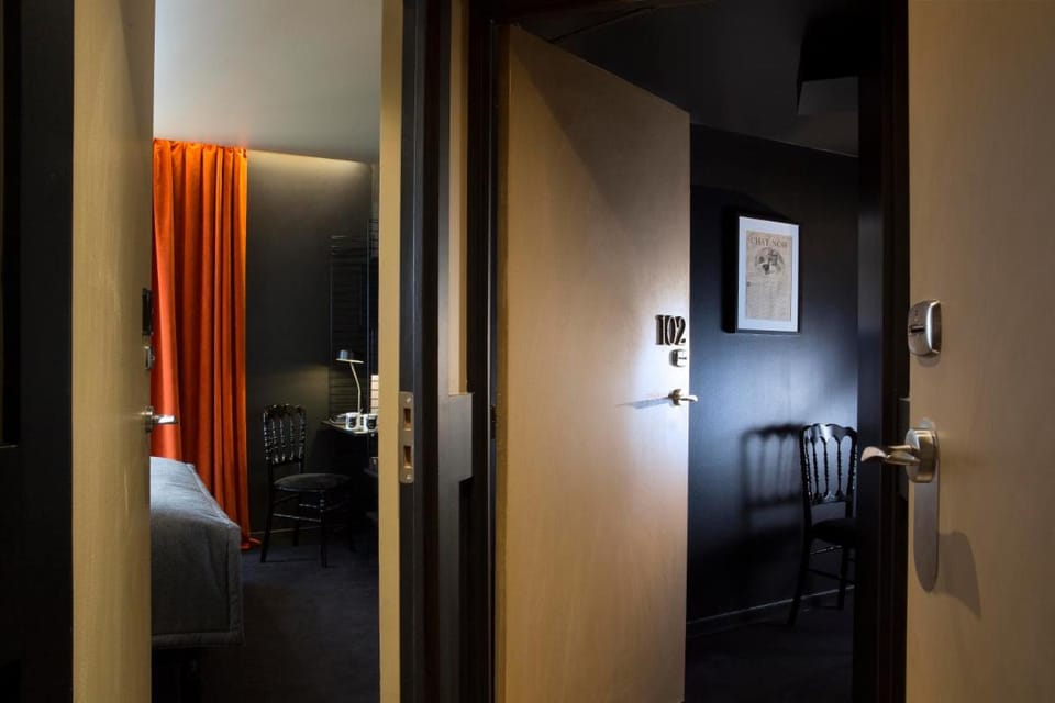 Chat Noir Design Hotel Hotel in Paris