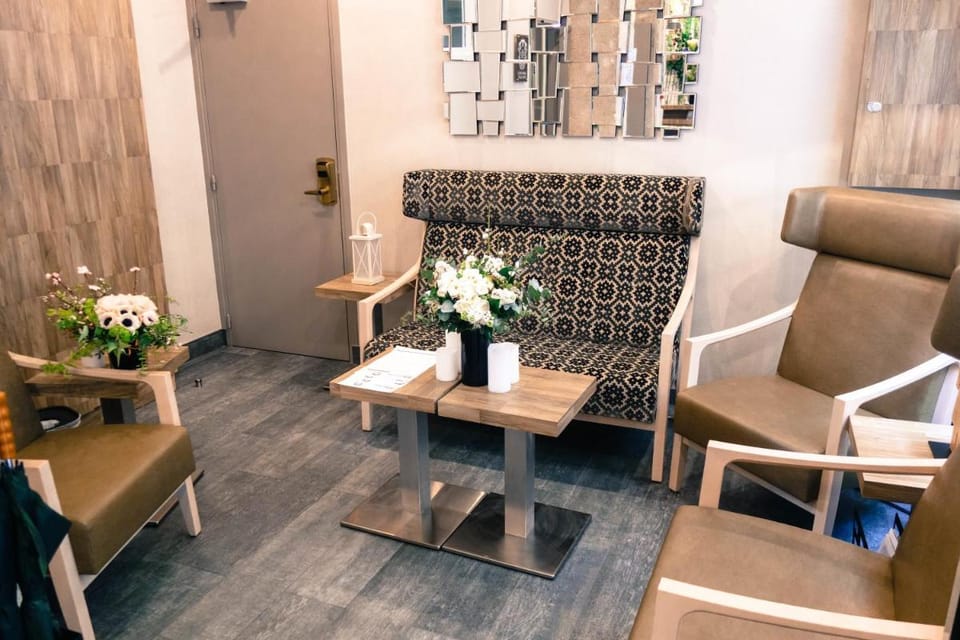 Prince Albert Wagram Hotel in Paris