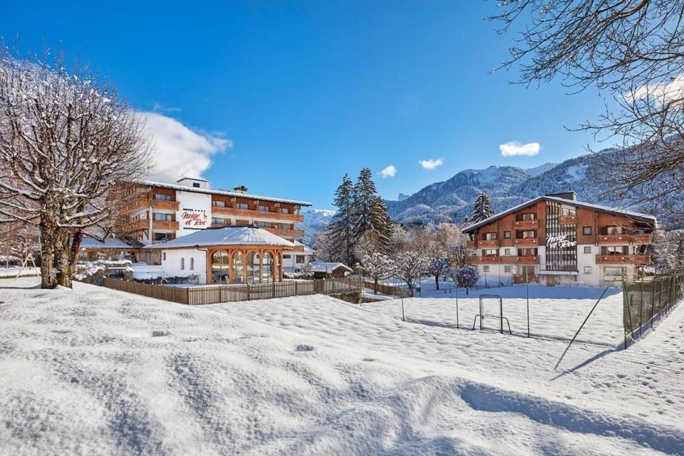 Chalet-Hôtel Neige et Roc, The Originals Relais Hotel in Samoëns