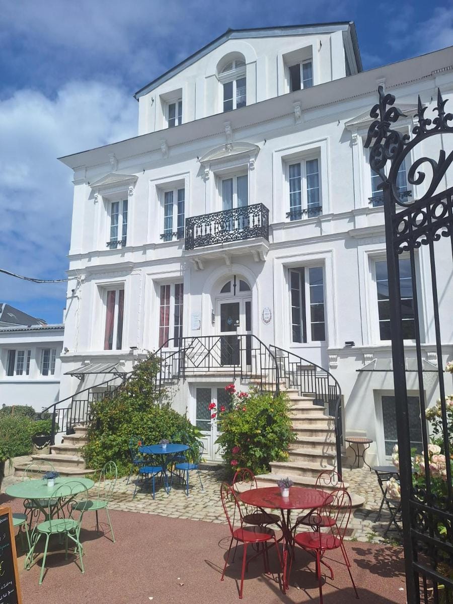 Hotel de Charme La Bonne Adresse Hotel in Le Havre