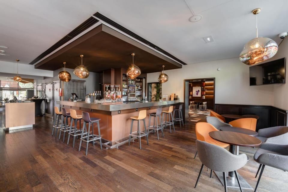 DoubleTree by Hilton Paris Boulogne Hotel in Paris