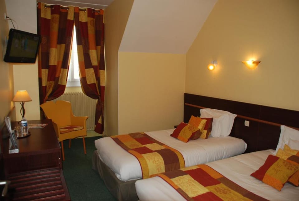 The Originals City, HÃ´tel CathÃ©drale, Lisieux Hotel in Lisieux