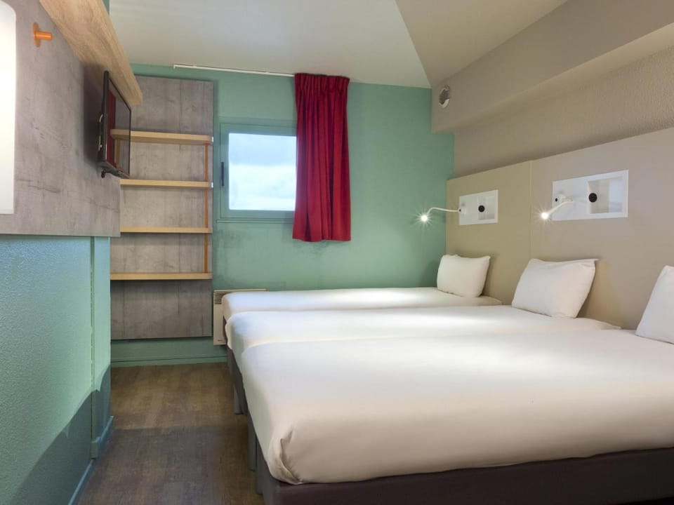 ibis budget Chilly-Mazarin Les Champarts Hotel in Massy
