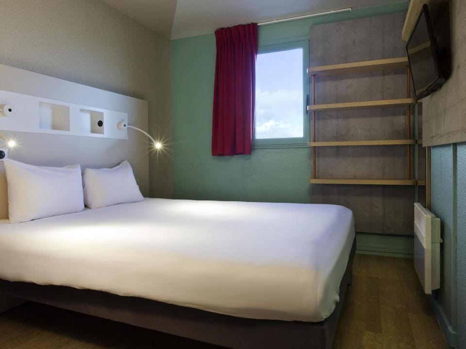 ibis budget Chilly-Mazarin Les Champarts Hotel in Massy
