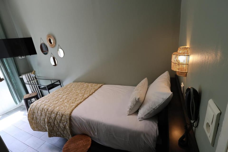 HÃ´tel Azur Hotel in Marseille