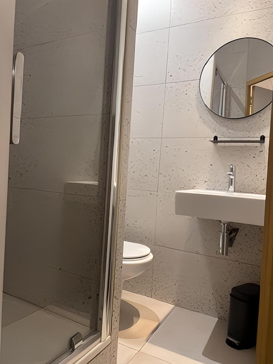 HÃ´tel Azur Hotel in Marseille