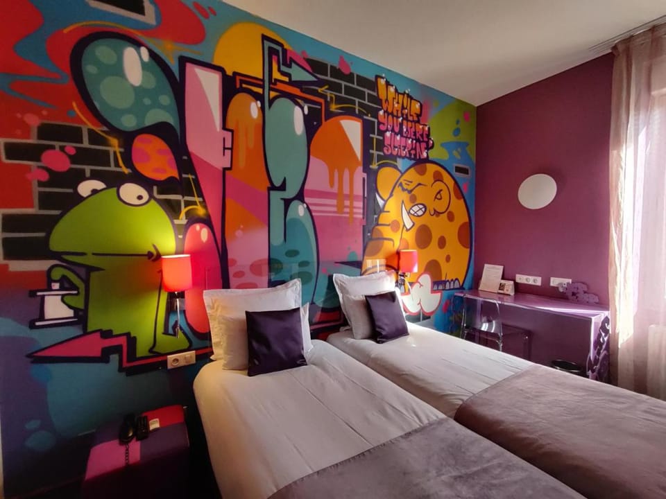 The Originals Boutique, Hotel de l'Univers, Montlucon (Inter-Hotel) Hotel in Montluçon