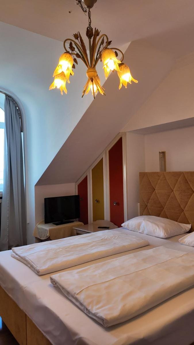 Aurbacher Hotel Hotel in Munich