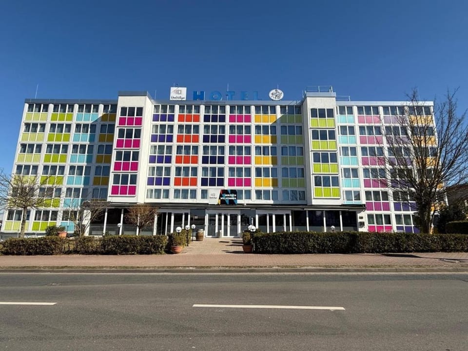 BeeVillage Messehotel Hannover Laatzen Hotel in Hanover