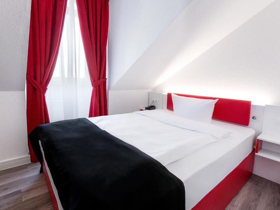 DORMERO Hotel München-Kirchheim Messe Hotel in Bavaria